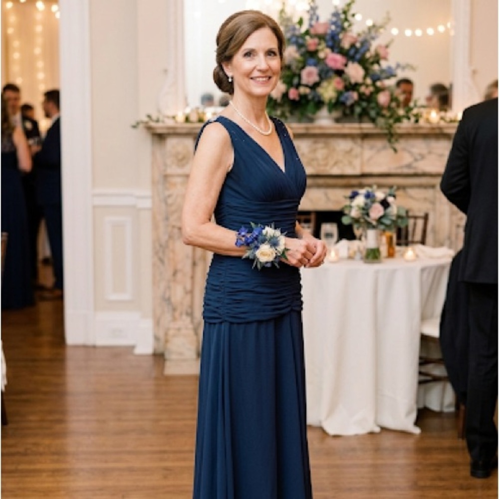New Elegant V-Neck Navy Evening Gown